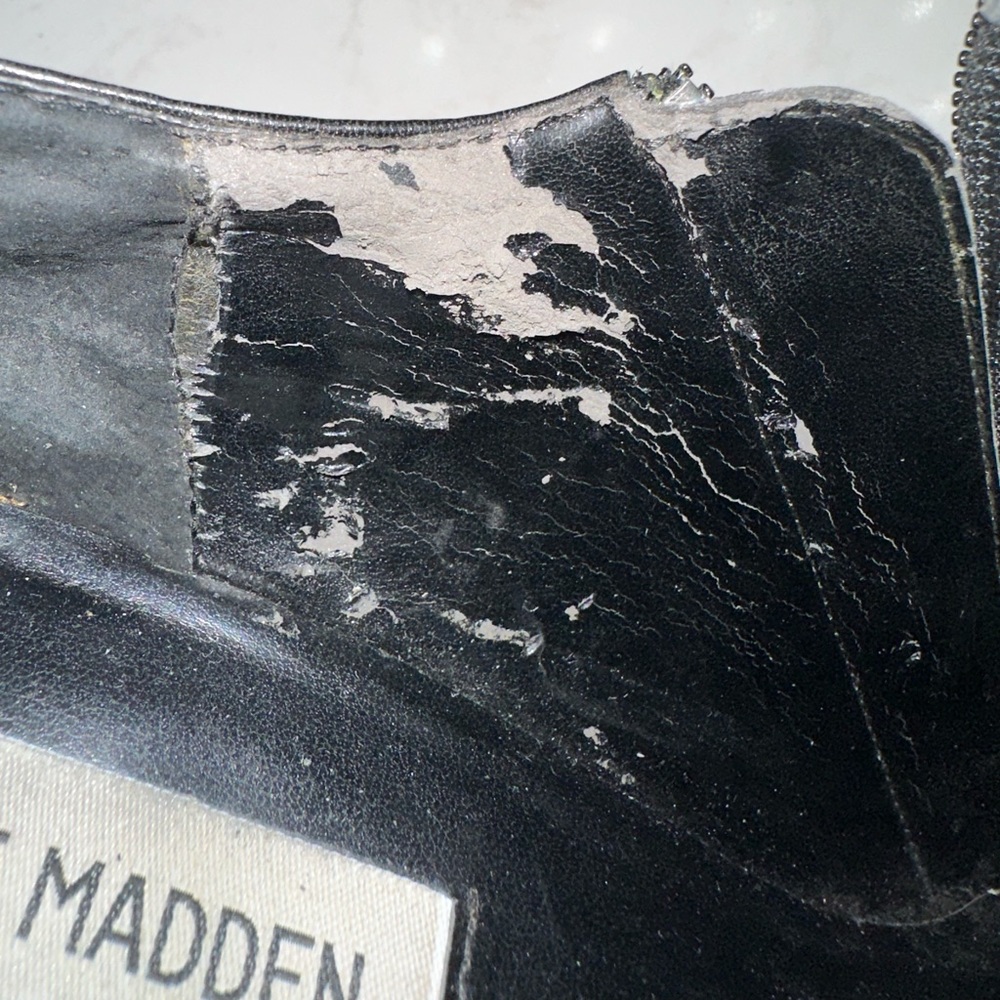 Steve Madden Vippper Leather Booties; 10; Black - Picture 6 of 7